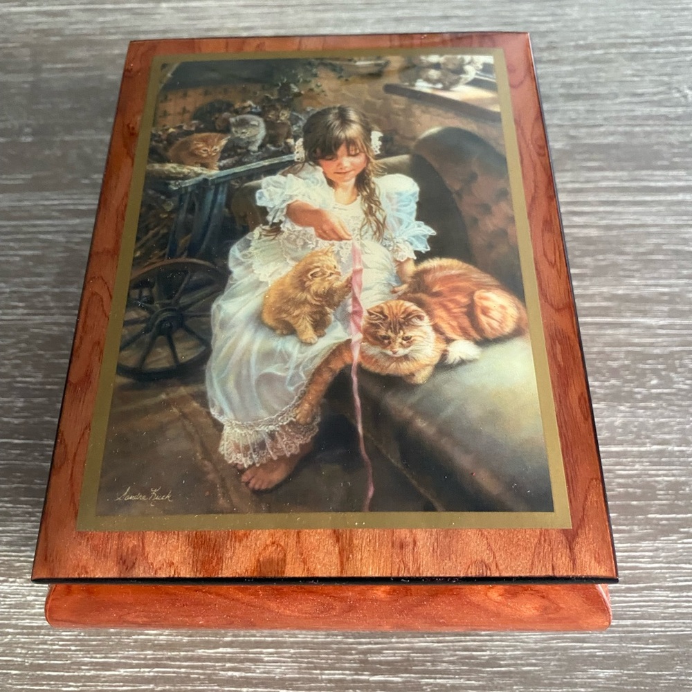 Music box Italian collectible